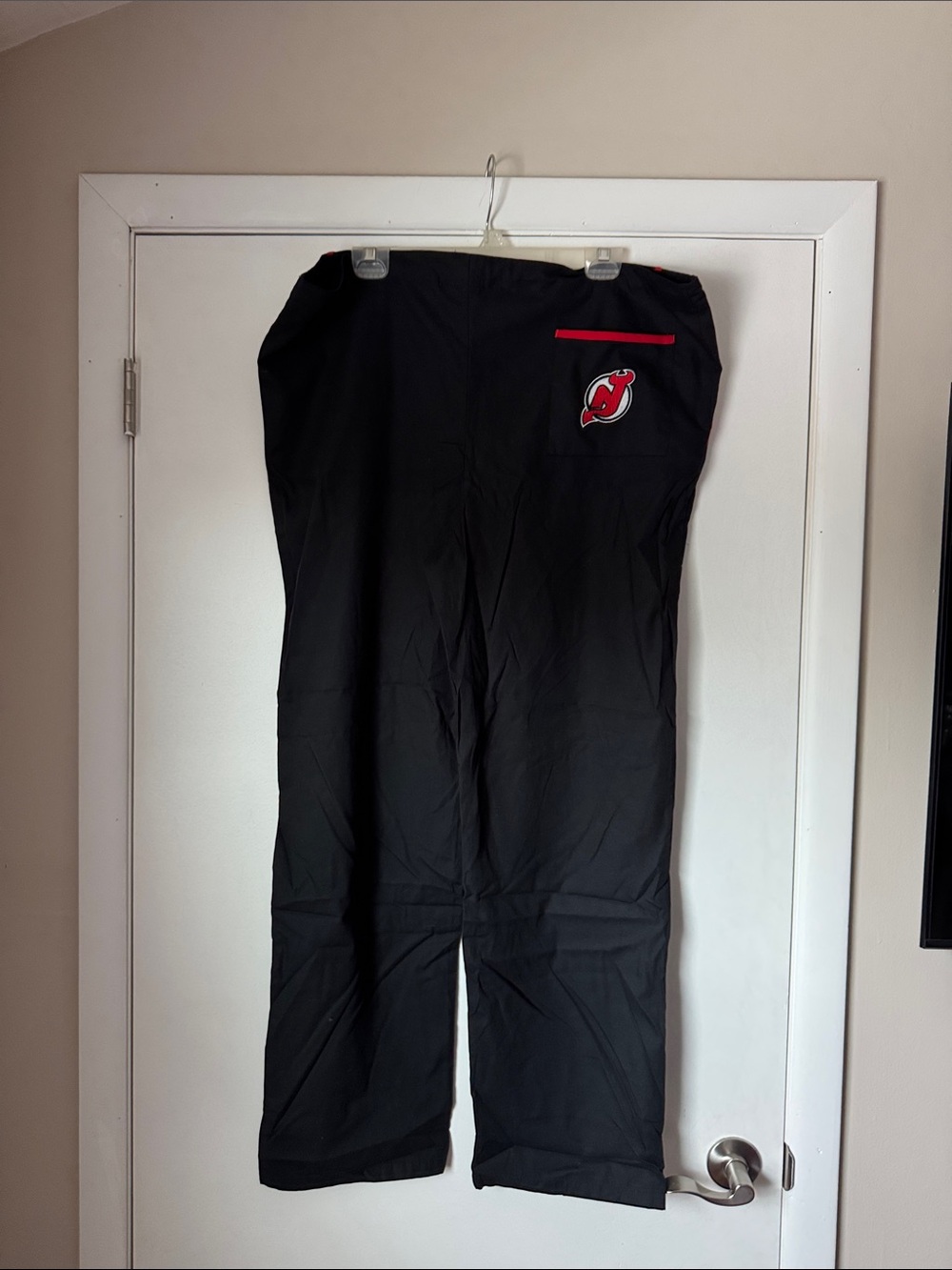 NHL NJ Devils Men’s Scrub Pants